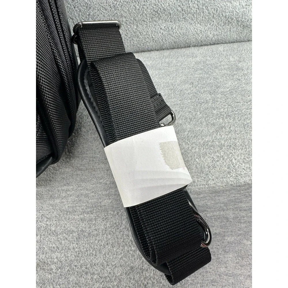SAMSONITE 46630-1041 Laptop Portfolio Luggage Bag